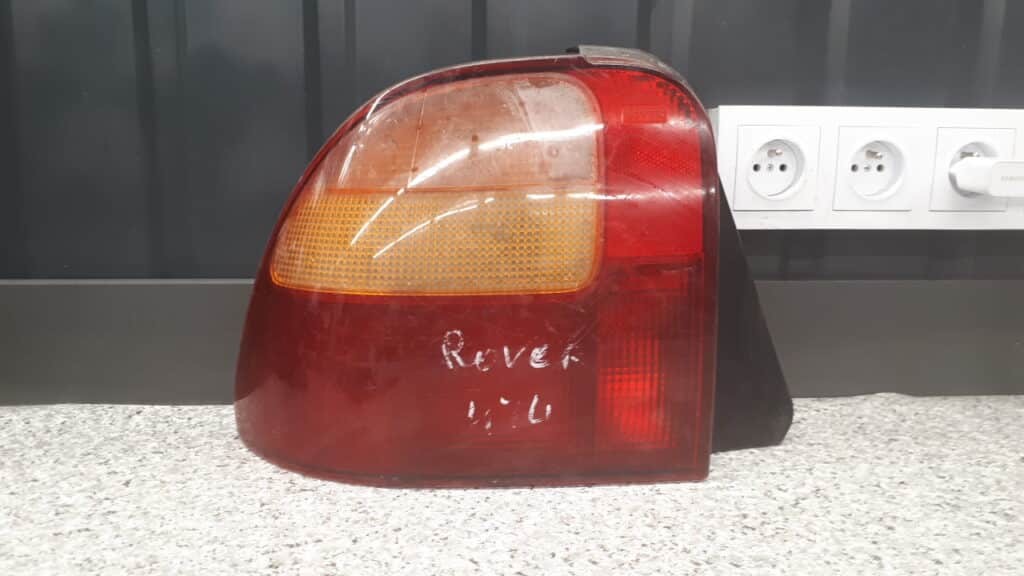 lampa lewa tyl rover 400