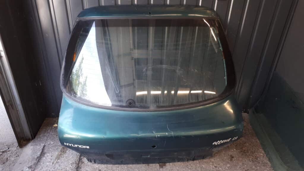 Klapa bagażnika tył Hyundai Accent 97r