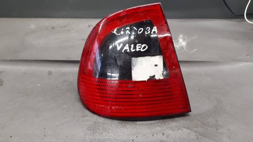 6K5945095 lampa lewy tyl seat cordoba I