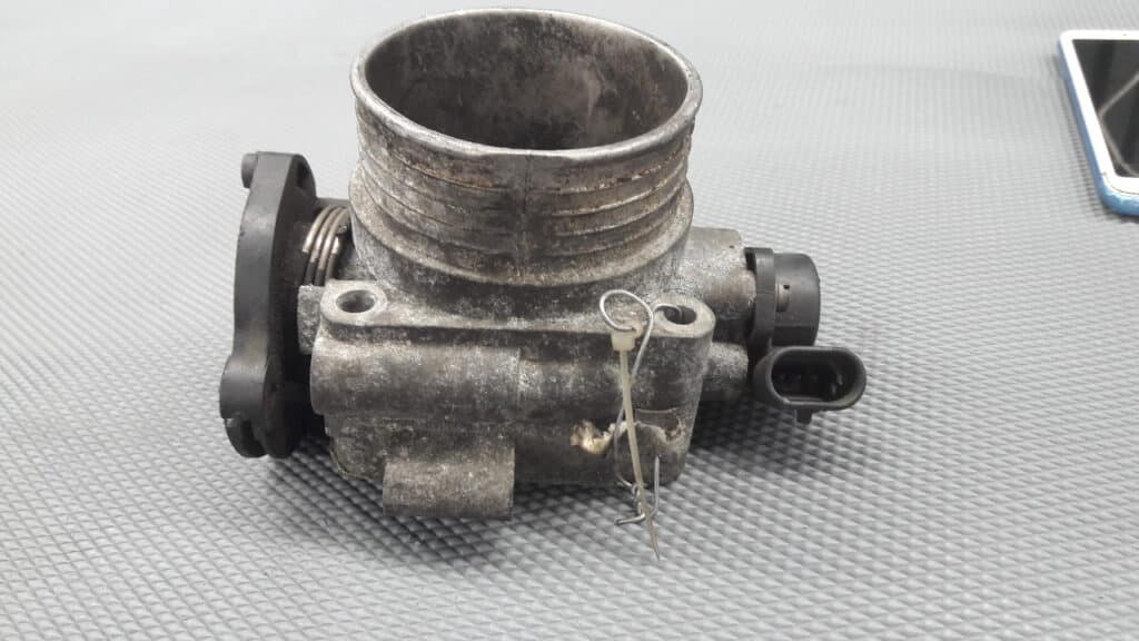 7279100002 przepustnia volvo s40 1,5 1.6