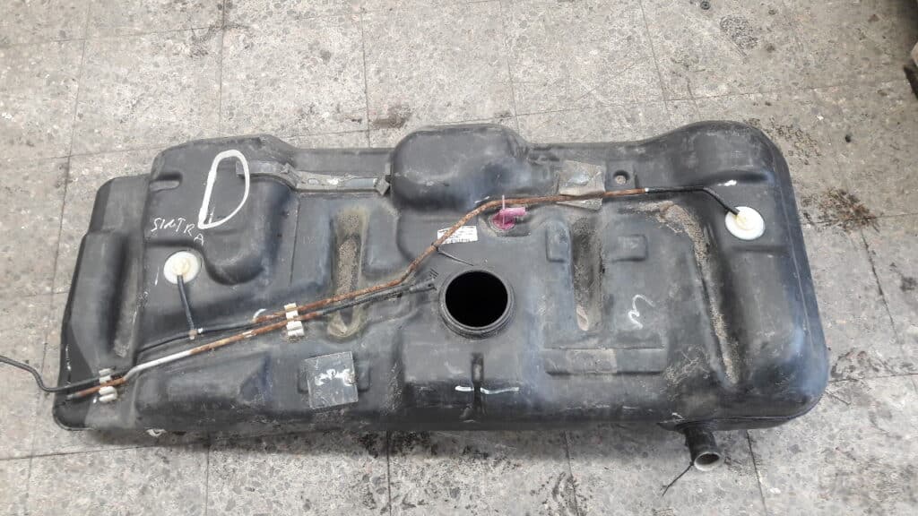 Zbiornik paliwa Opel Sintra 2,2 Benzyna