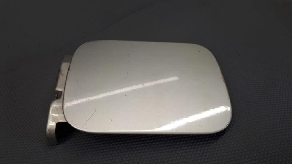 6K6809905A klapka wlewu paliwa SEAT IBIZA II