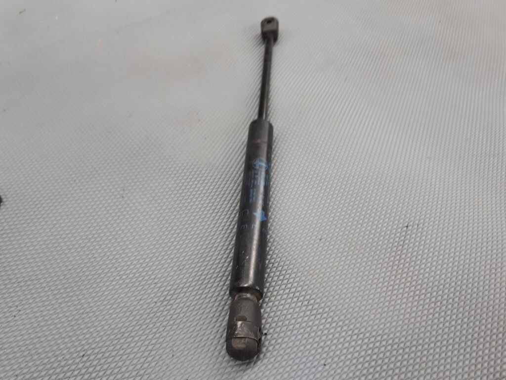 8854KG0430N silownik klapy nissan primera