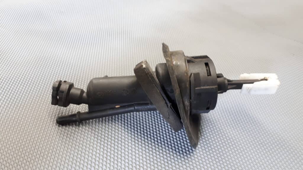 3Y51-7B543-AE Pompka sprzęgła focus mk2 1.6TDCI 5D
