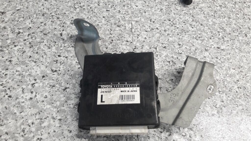 079400-3861 sterownik abs toyota cekica