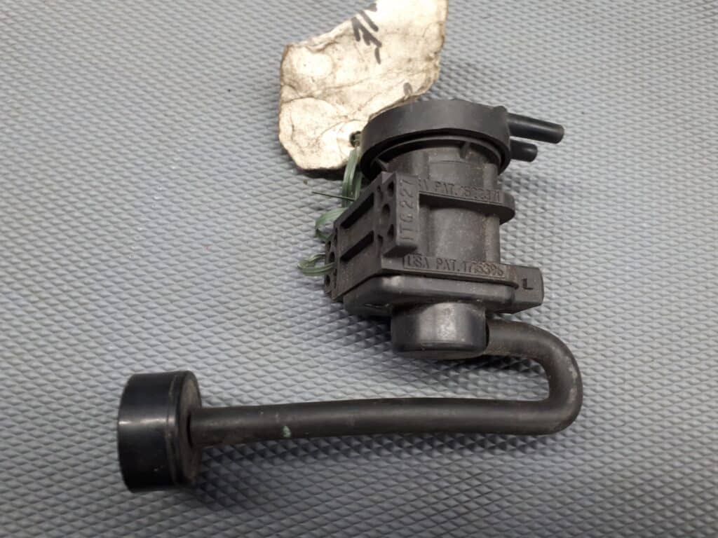 7700874659 zawor podcisnienia renault megane