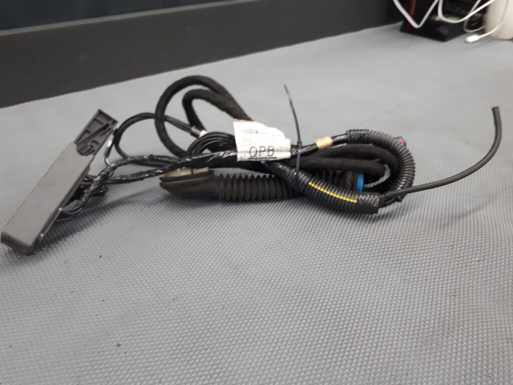 13178562 instalacja klapy bagaznika opel signum