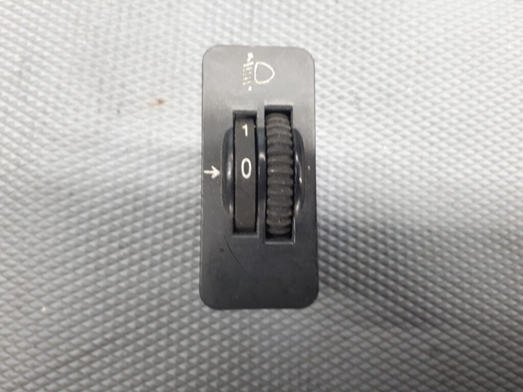 F37D-13K069-AA regulacja swiatla explorer I 93r