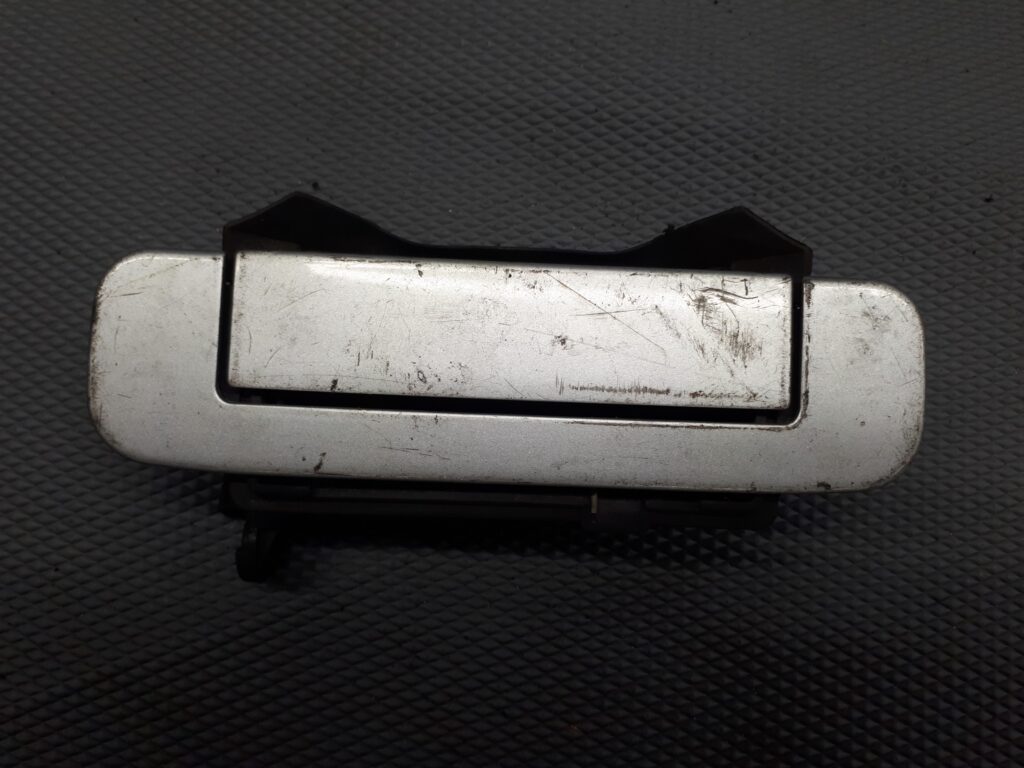 4A0839205 klamka drzwi lewy tyl golf vi
