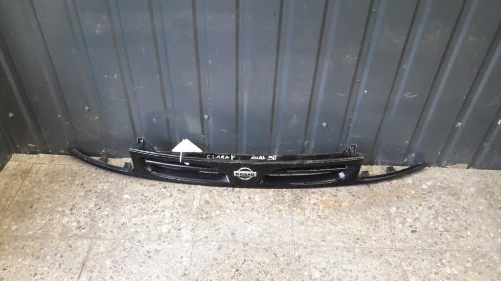 623105F600 grill atrapa Nissan Micra K11 95r