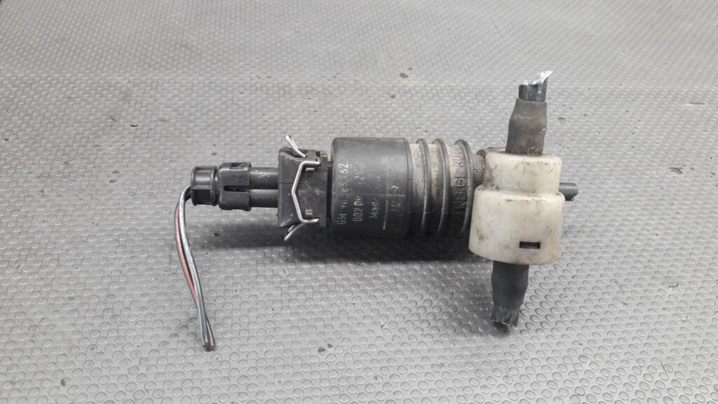90585762 pompka spryskiwacza opel astra