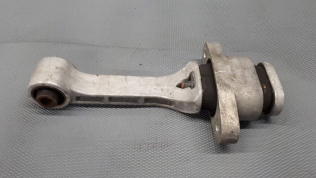 21969-2S000 łapa poduszka silnika skrzyni  IX35 1.7CRDi