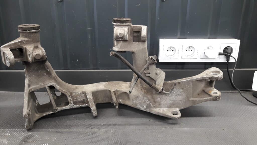 996331156 Wahacz sanki prawy tył Porsche 966 911