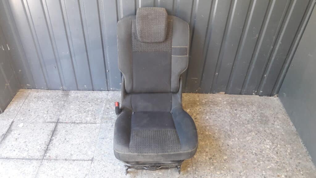 fotel lewy tyl  RENAULT SCENIC III