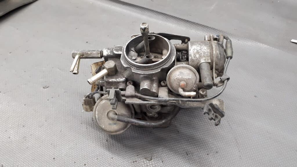 gaznik subaru boxer 1.6