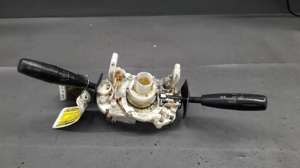 K30C66120 Przełącznik zespolony Kia Rio I 1,5