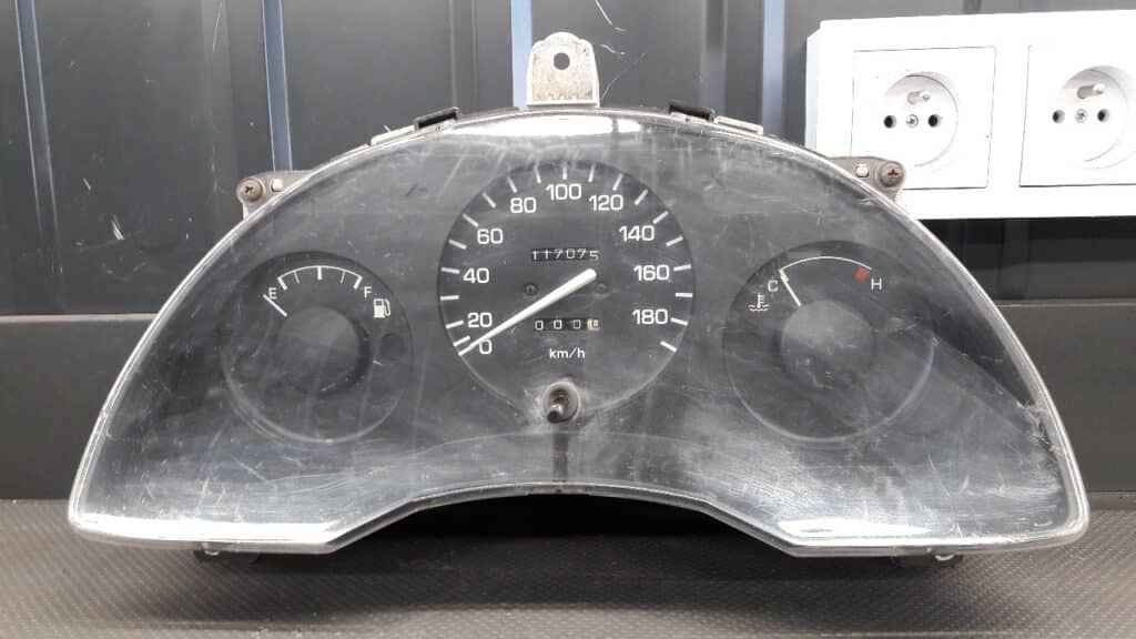 83200-10510 Licznik Toyota Starlet 1,3 12V