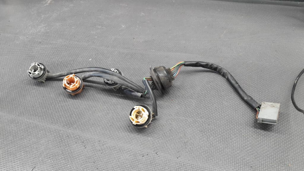 Wiązka oprawki tył Ford Mondeo MK3 KOMBI