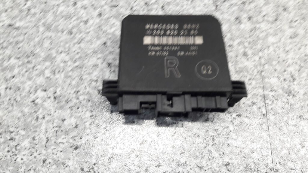 2038202285 modul drzwi prawy tyl mercedes w203