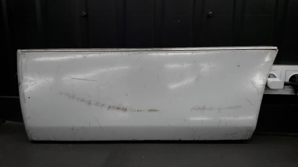 Listwa drzwi lewy tył Mercedes W124 Chrom