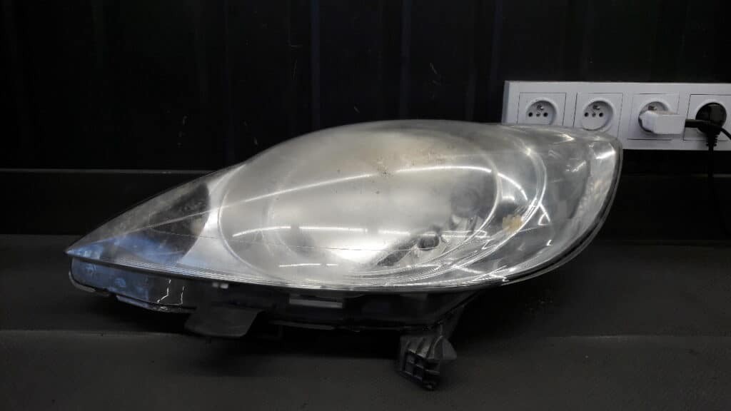 89555234 Reflektor lewy Peugeot 107 Valeo