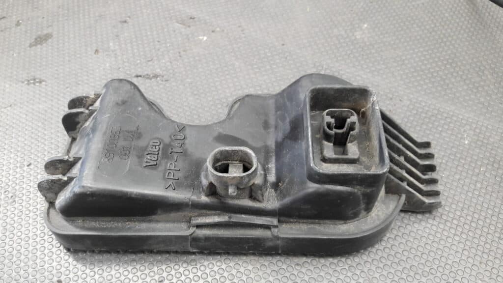 89100963 Dekielek lampy prawy przód Fiat Punto II