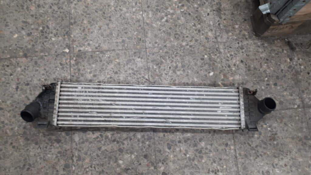 8ml376746471 intercooler ford focus mk2