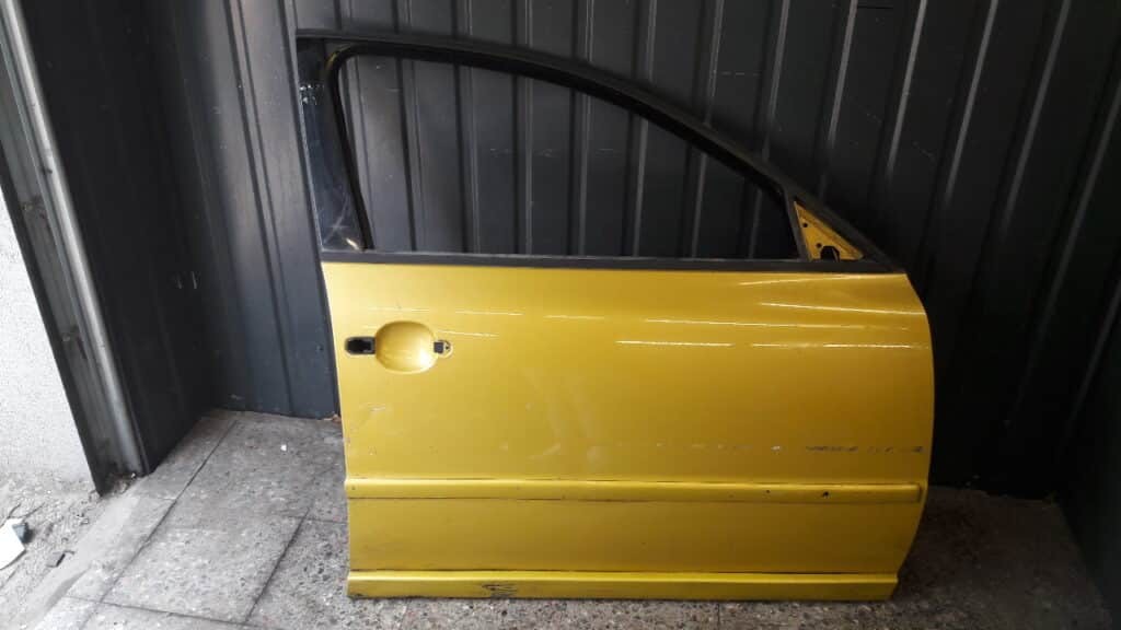 drzwi prawy przod VW Passat B5 ZLOTE