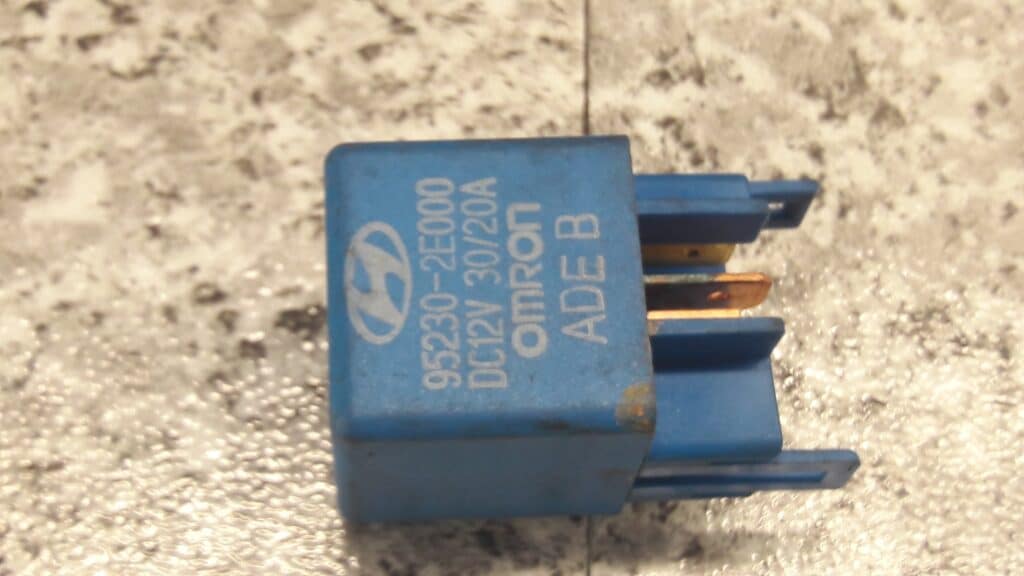 95230-2E000 prtzekaznik hunday