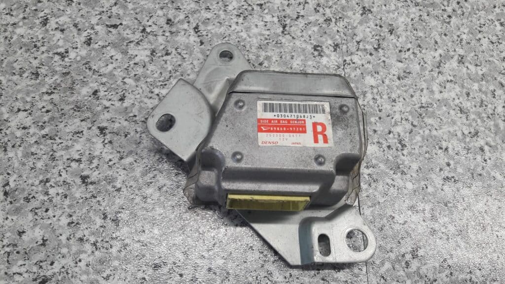 252300-0471 sensor airbag prawy serion 90