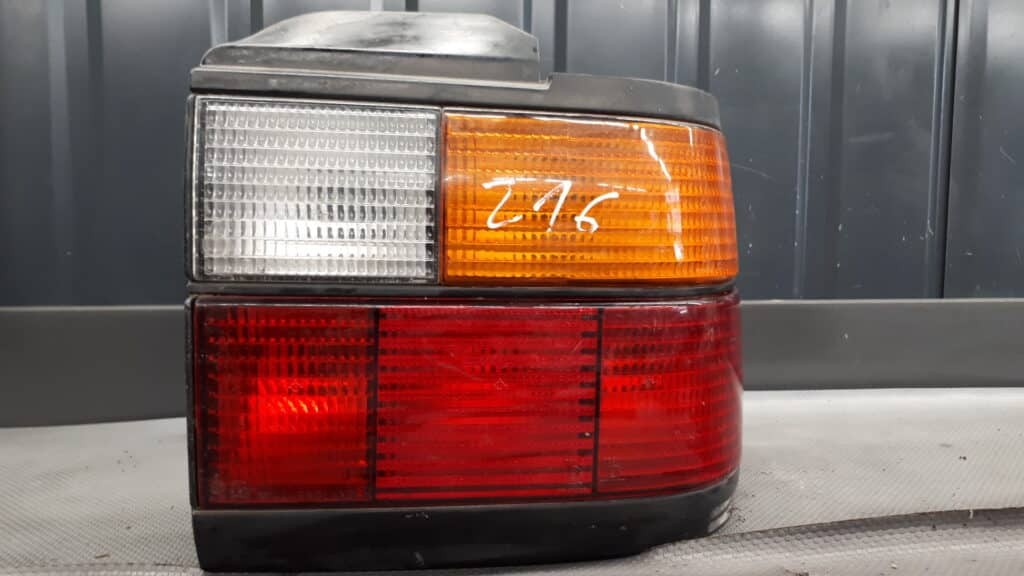 lampa prawy tyl Rover 214 216