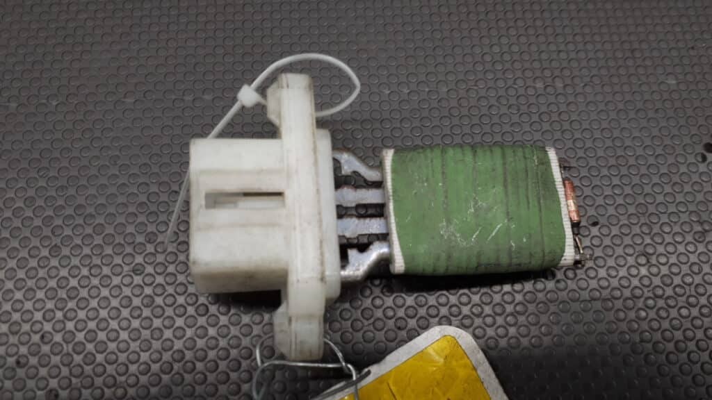 3m5h-18b647-ac rezystor ogrzewania ford fiesta 06r