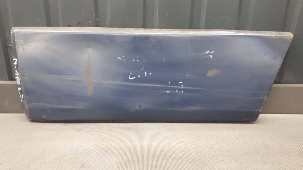 2016905740 listwa drzwi lewy tył Mercedes w190 granatowa