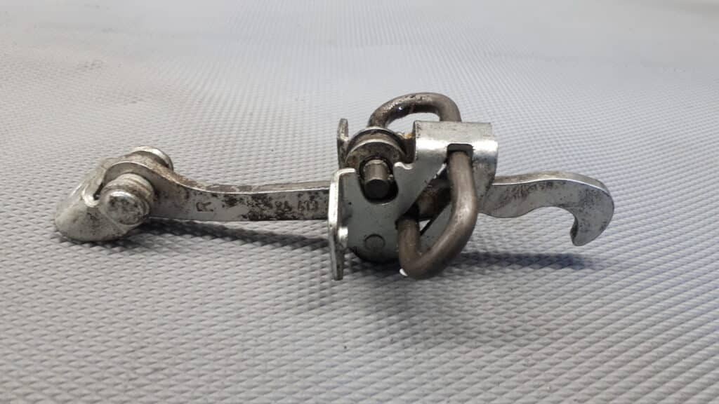 24413388 ogranicznik prawy przód opel corsa c