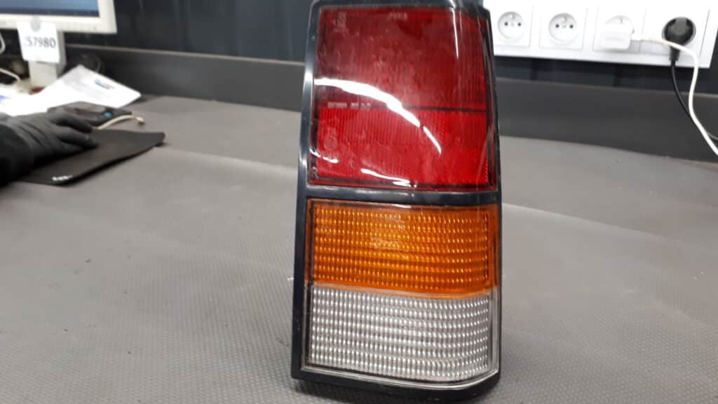 5973698 lampa prawy tył Opel Corsa A