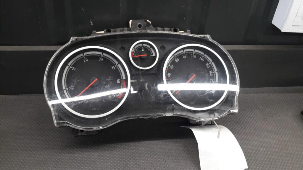 13369218 Licznik zegary OPEL CORSA D 11r 1.3 1.7