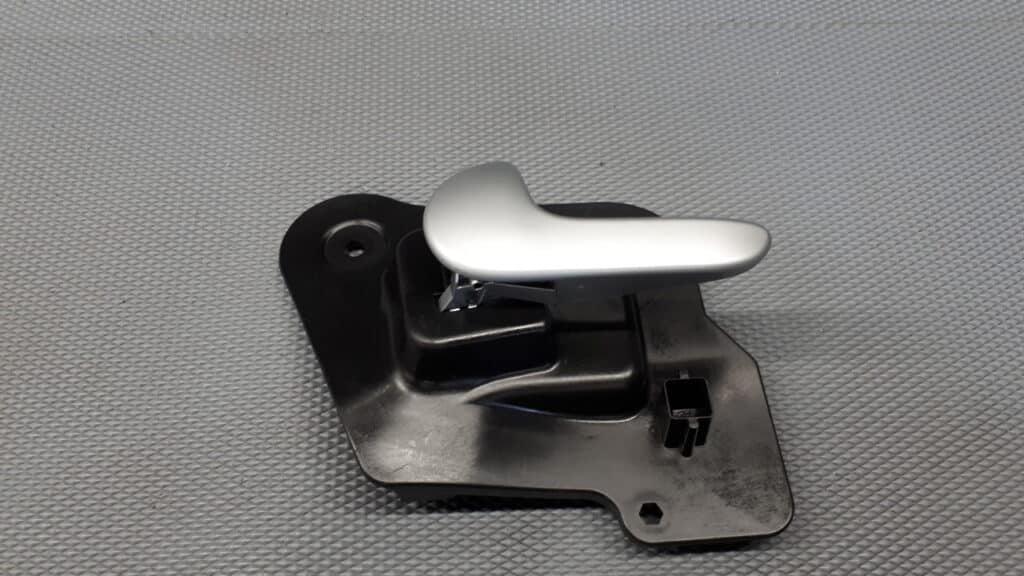 13121860 Klamka lewy tyl Opel Meriva A