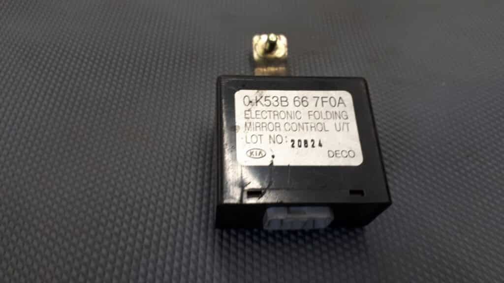 0K53B667F0A Modul lusterek Kia Carnival II