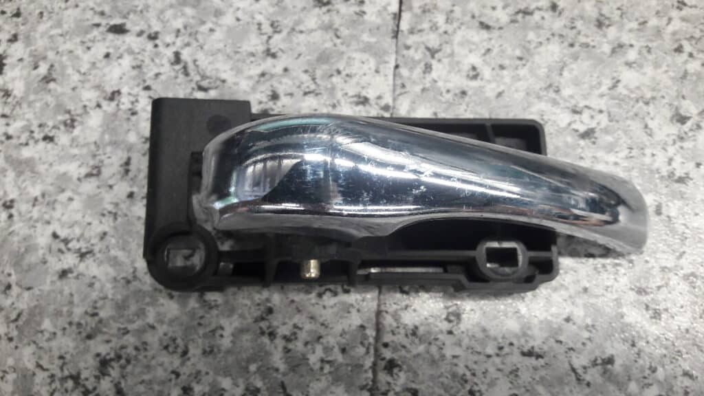 klamka drzwi prawy tyl alfa romeo 156