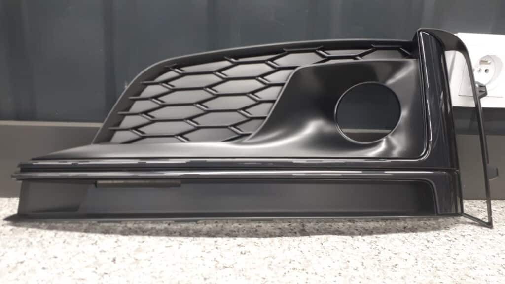 8W6807681L Kratka zderzaka lewa Audi A5 S5 8W6