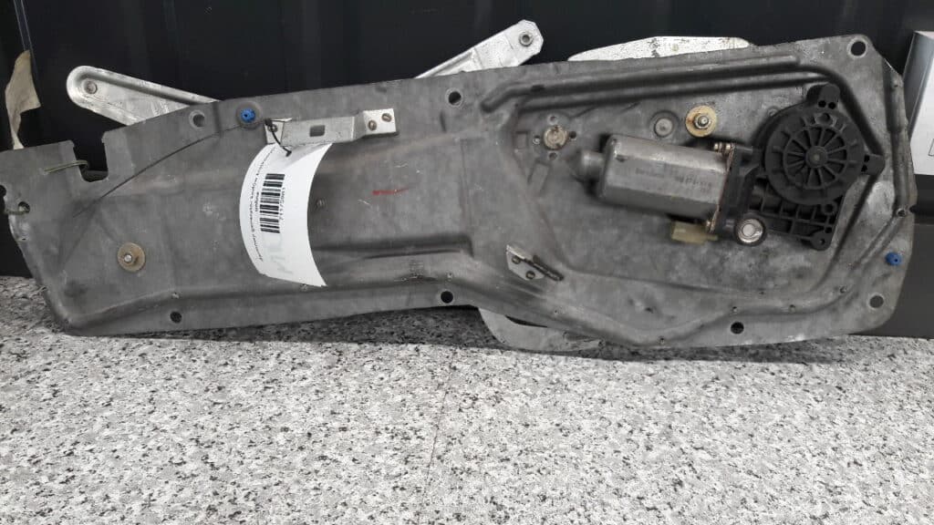 9152723 Mechanizm szyby lewy przód Volvo s70