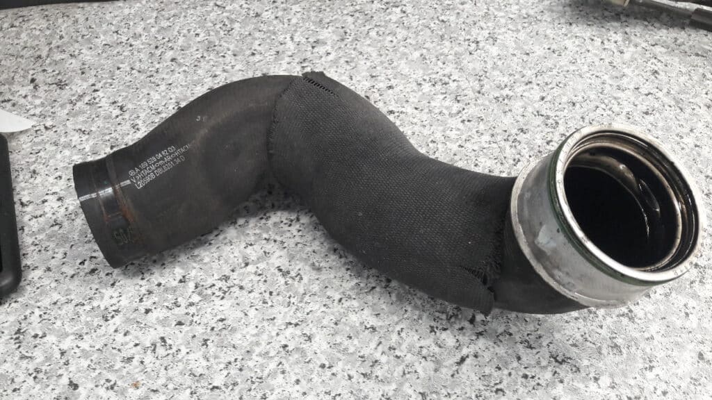 a1695280482 wąż przewód intercoolera w169 2.0 cdi