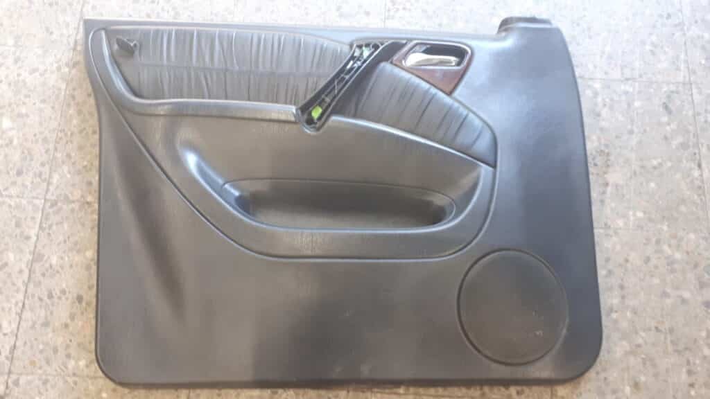 a163720355 boczek prawy przod mercedes w163
