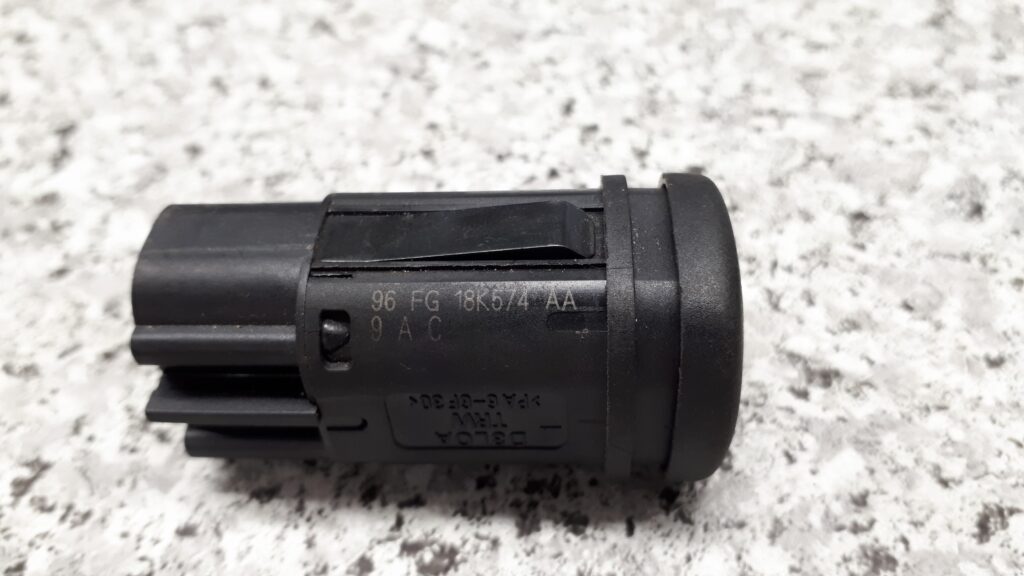 96FG18K574AA przełącznik ogrzewania szyb FIESTA IV
