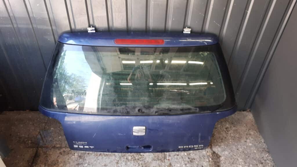 Klapa bagażnika tył Seat Arosa