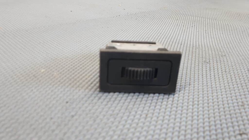 5028-00 przełącznik natężenia światła volvo 300 340 360