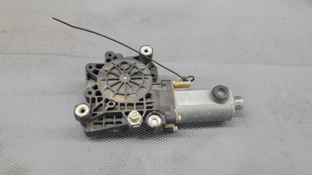 0130821681 silniczek szyby lewy przod FORD MONDEO MK2