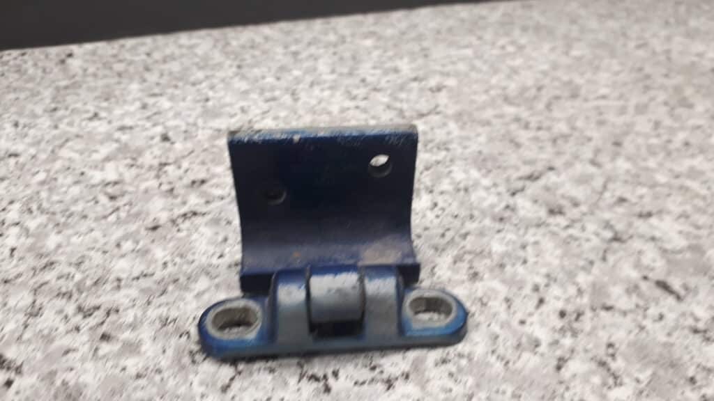 867827301 zawias klapy bagaznika vw golf II