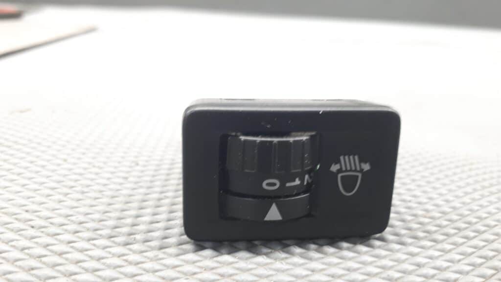 R2346 pokretlo regulacji swiatel suzuki sx4