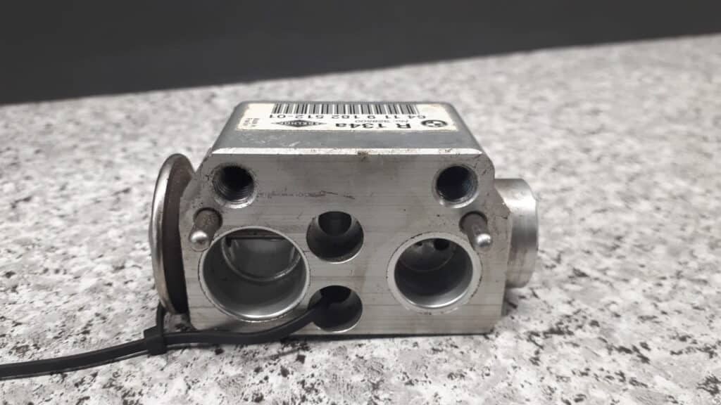 9182512 Zawór klimatyzacji BMW E90